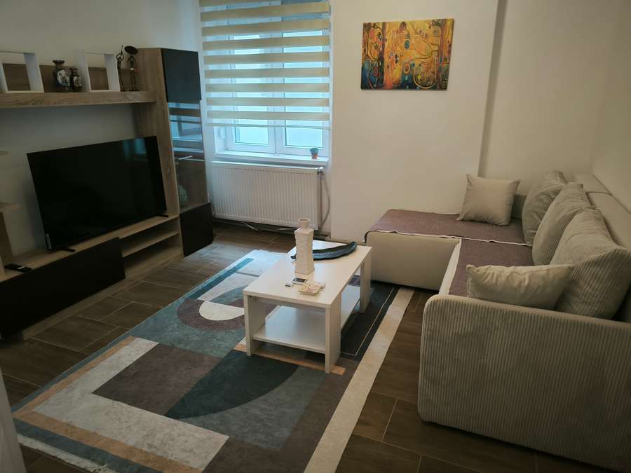 TWO-BEDROOM APARTMENT WITH LOCATION IN THE CENTER, NEAR THE CATHEDRAL - 1