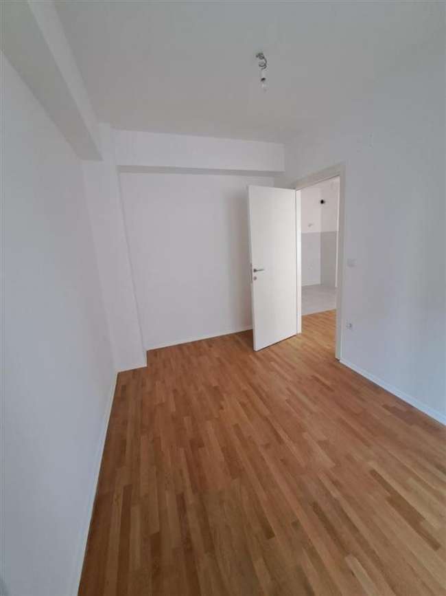 Apartament një dhomë i ndriçuar në Gjorçe - 3