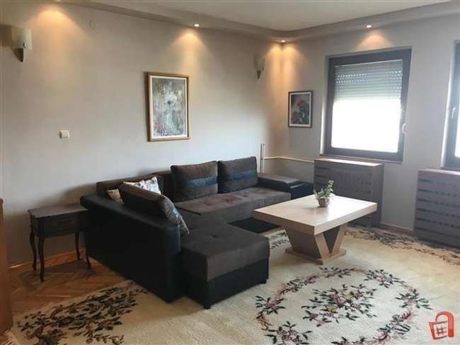 Apartament në Qendër - 2