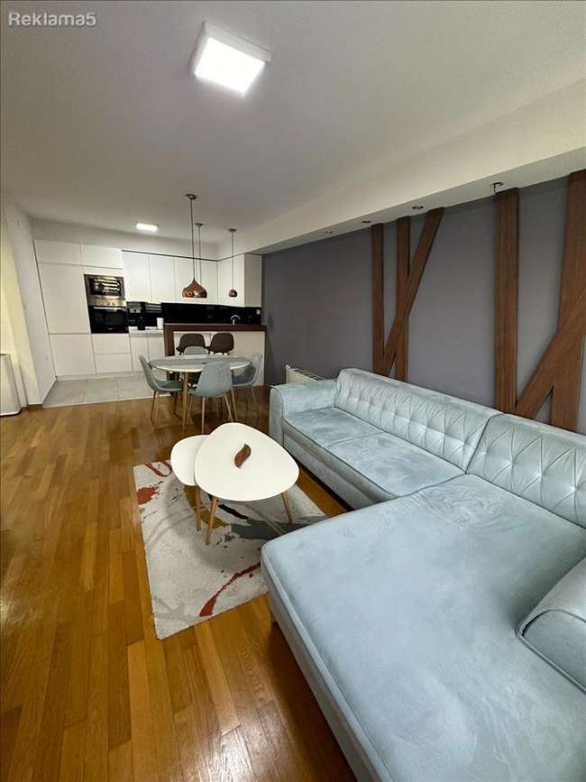 Apartament në Qendër - 2