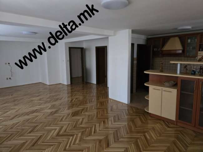 Empty floor of a house in Taftalidze 1 - 3