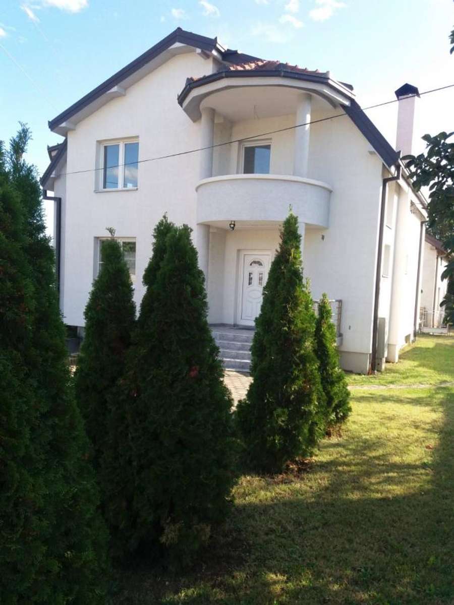 House in Radishani - 1