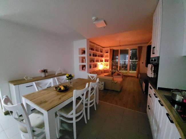 E re! Apartament me pamje nga Kryqi dhe Vodno - 2