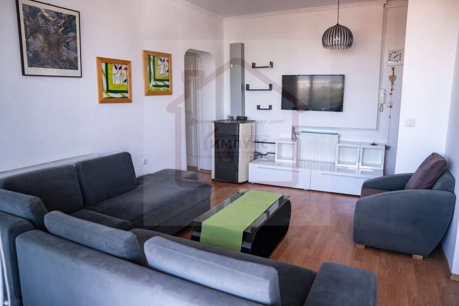APARTAMENT I REHATSHËM ME KATËR DHOMA NË NJË LOKACION TË QETË NË KOZLE - 1