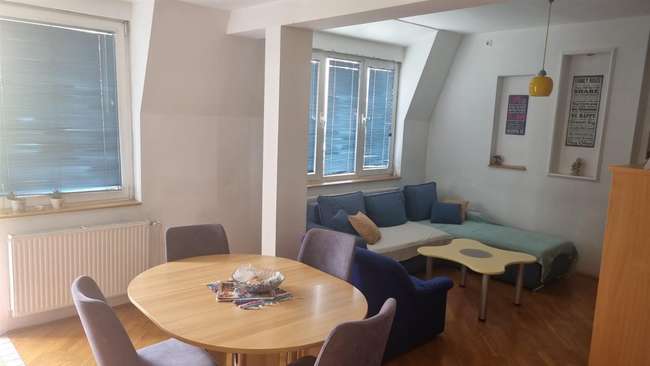 Трособен стан во Центар - 2