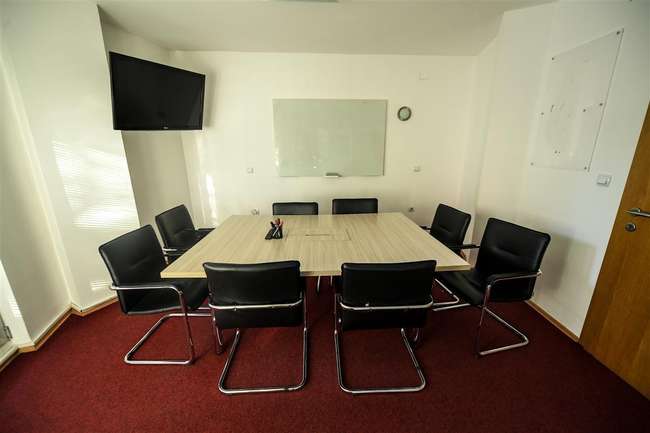 Канцелариски простор во Тафталиџе 1  image