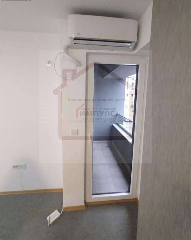 Empty 3-room apartment for business purposes in Aerodrom - 3