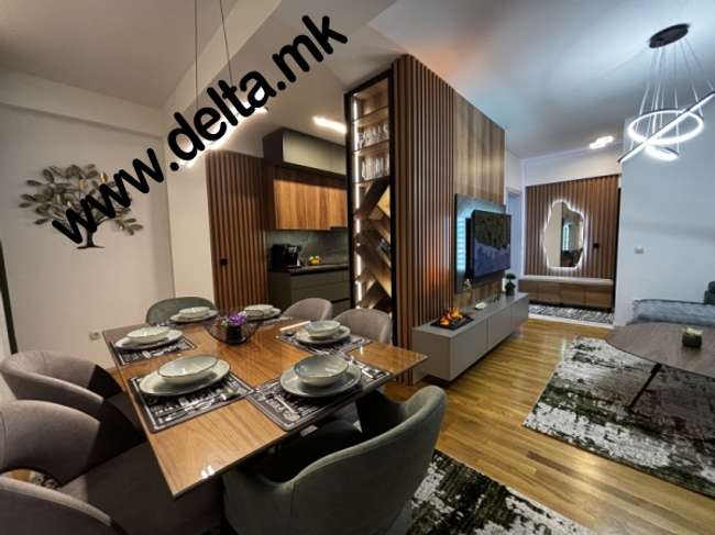 Apartament katër dhomësh i mobiluar plotësisht në Qendër - 3