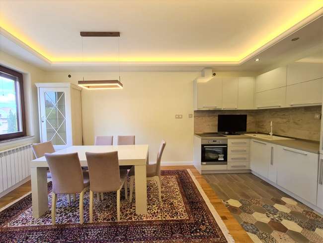 Apartament i këndshëm me oborr 100m2 - 3