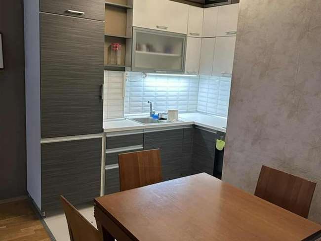 Apartament në Debar Maalo - 3