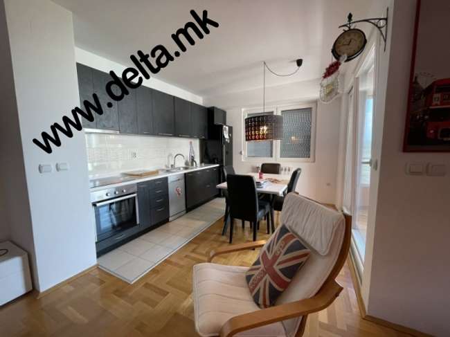 Apartament i ri katër dhomësh për qira në Qendër - 3