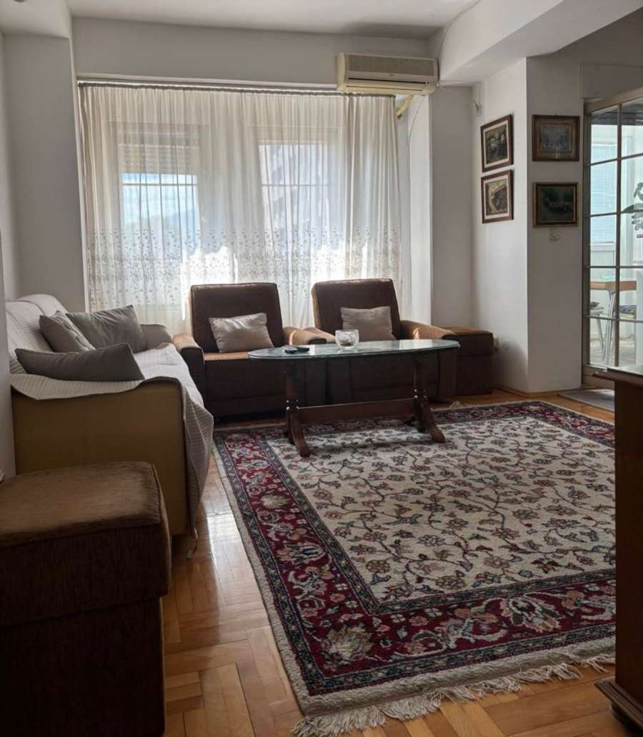 Се продава 2-собен стан во стар Аеродром - 1