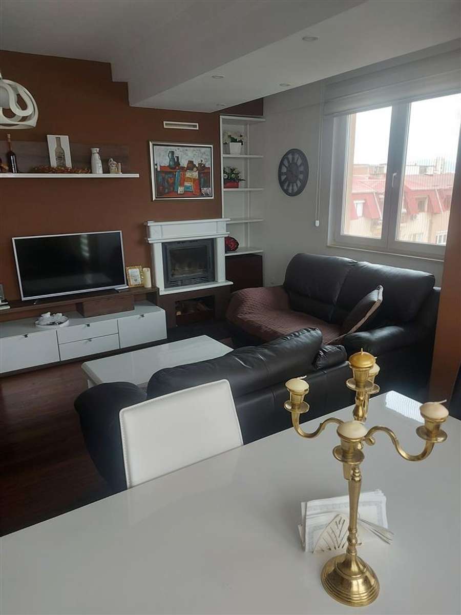 Apartament në Qendër - 1