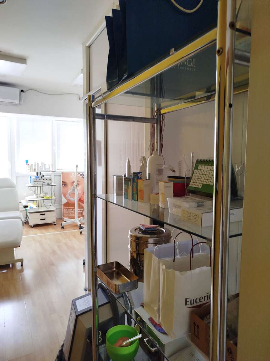 Commercial Space in a Busy Location - 1