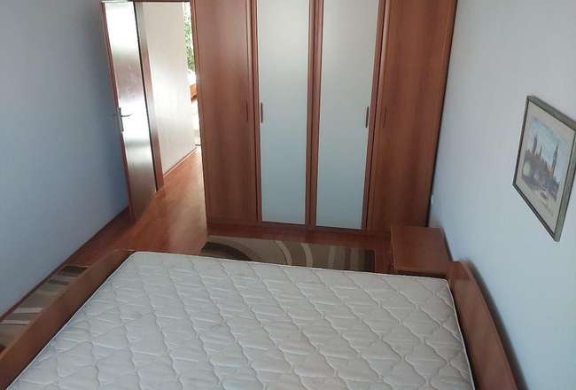 Apartament me qira në Qendër - Debar Maalo - 3