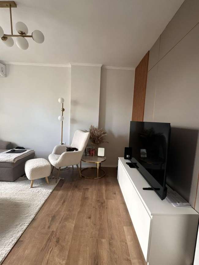 Apartament i Rinuar Plotësisht në Cair - 2