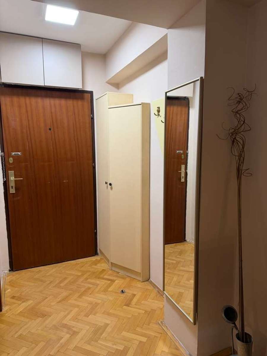 Двособен стан во центар на Ленинова, драгстор Бети - slika 2
