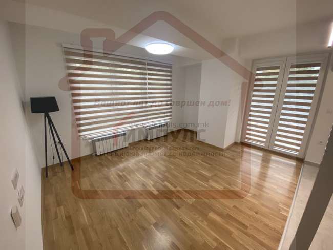 EMPTY THREE-ROOM APARTMENT FOR BUSINESS PURPOSES IN AERODROM - 3