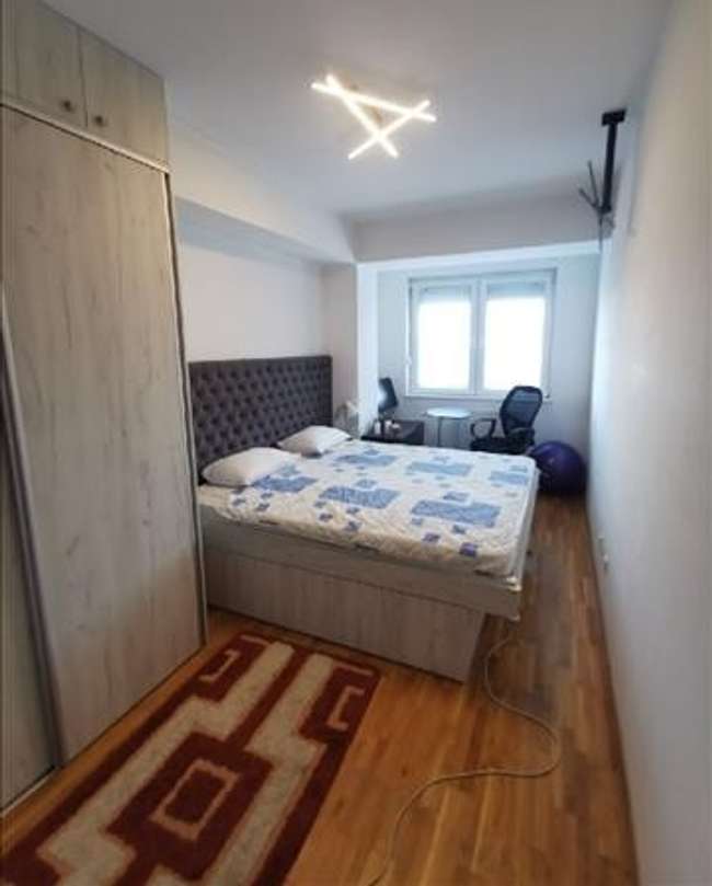 Apartament i Mobiluar - 3