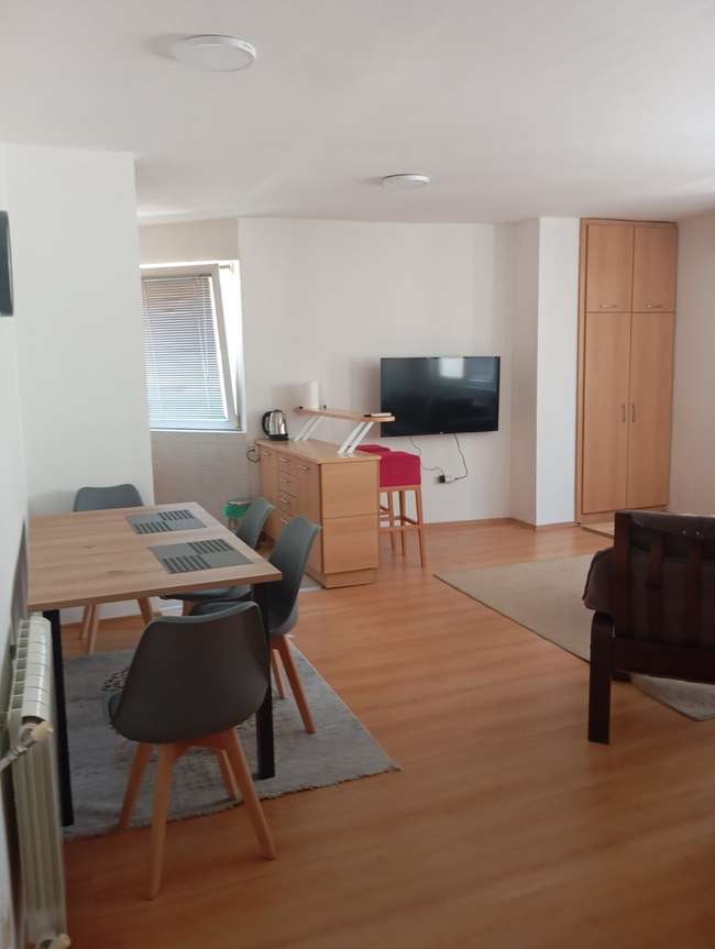 Apartament në D.Maalo, pas SILBO - 3