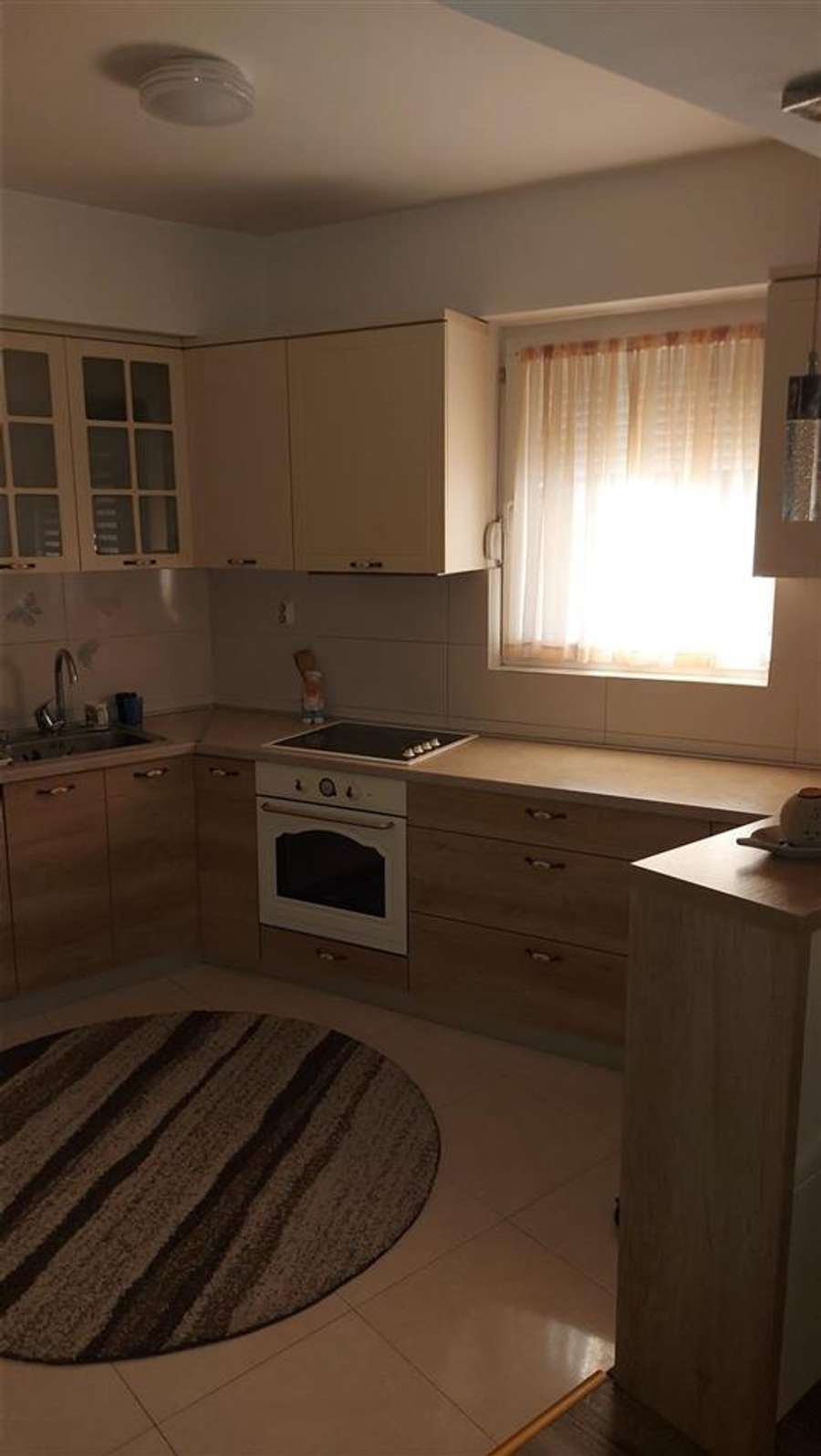 Apartament me oborr në Karposh - 1