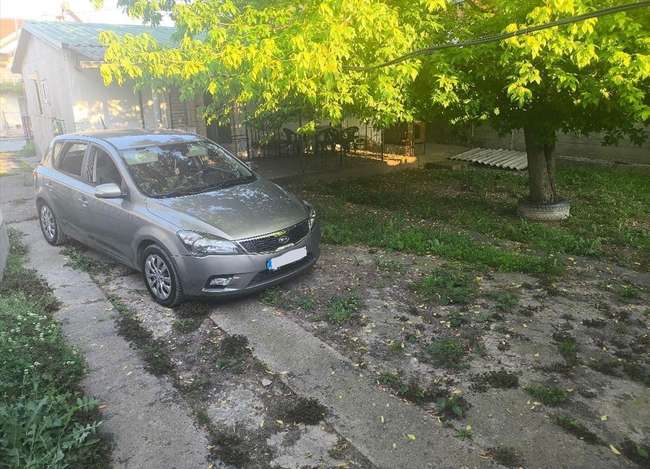 Baraka me oborr dhe garazh në Drachovo - 2