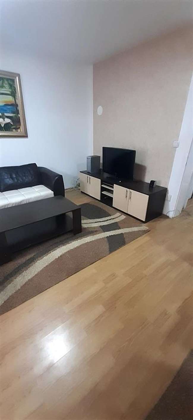 Apartament në Qendër - 3