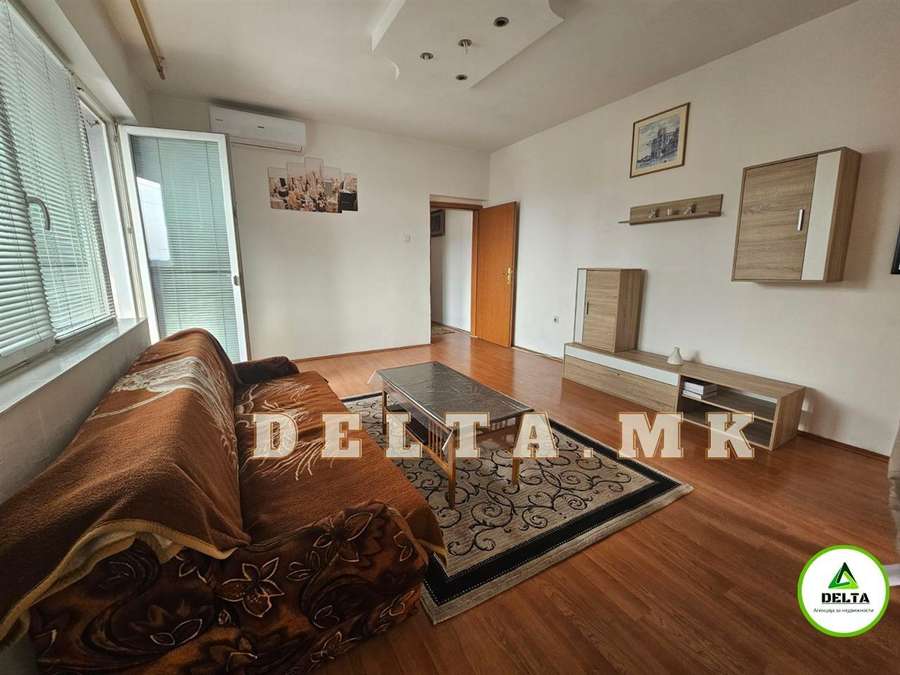 Three-bedroom apartment in Center, Bit Pazar - 1