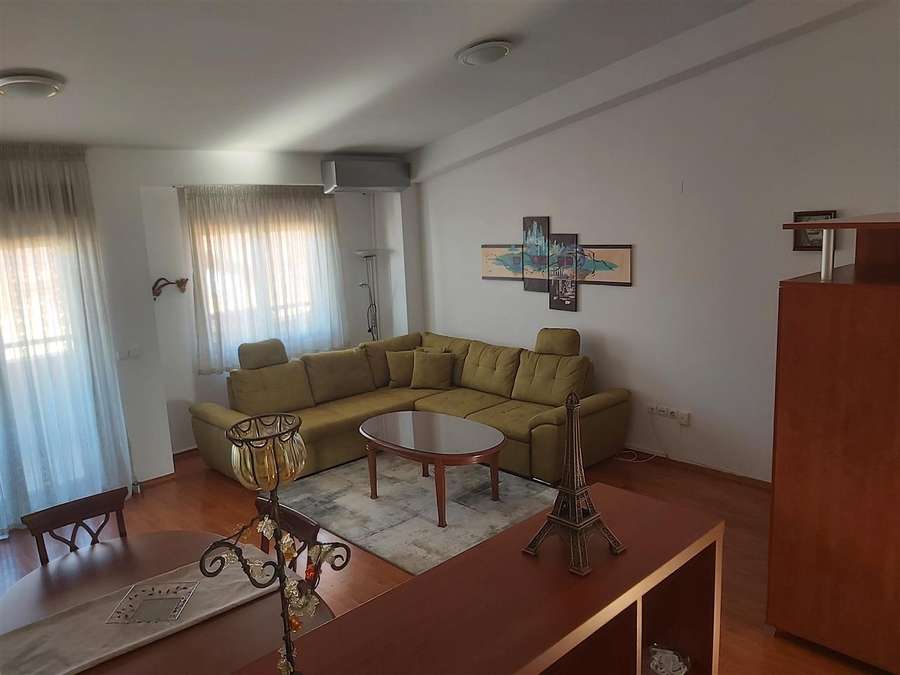 Apartament në Debar Maalo, pranë Kino Karposh - 1