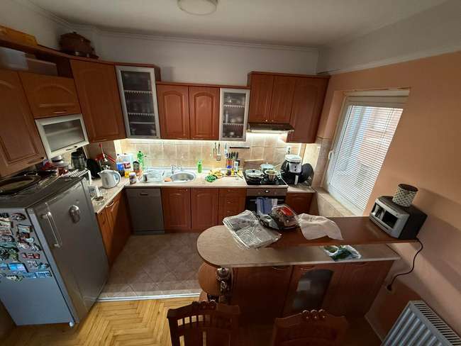 Apartament i Mobiluar Plot në Bregun e Liqenit në Ohër - 3