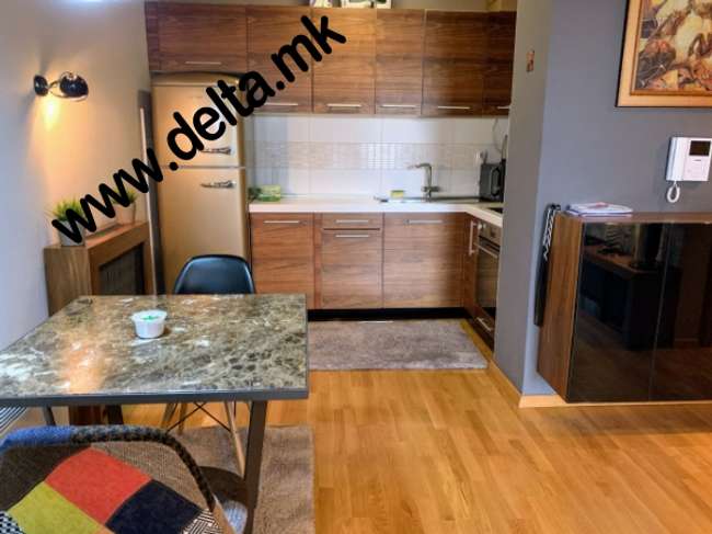 Apartament i Mobiluar Plot për Qira në Qendër - 3