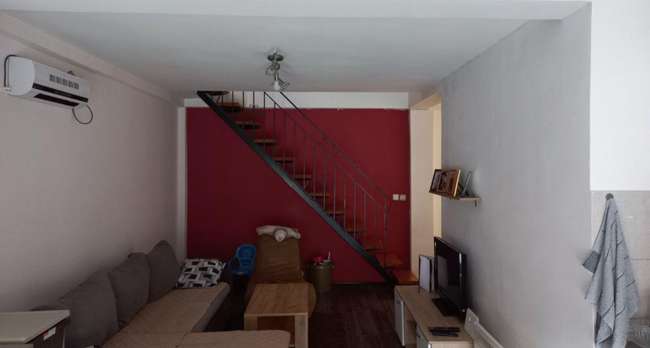 Duplex apartment with potential for expansion - 2