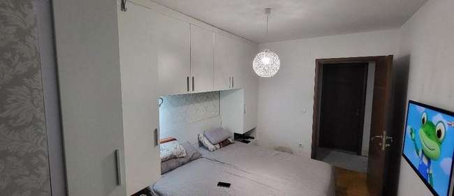 Apartament me tre dhoma gjumi në Karposh - 3