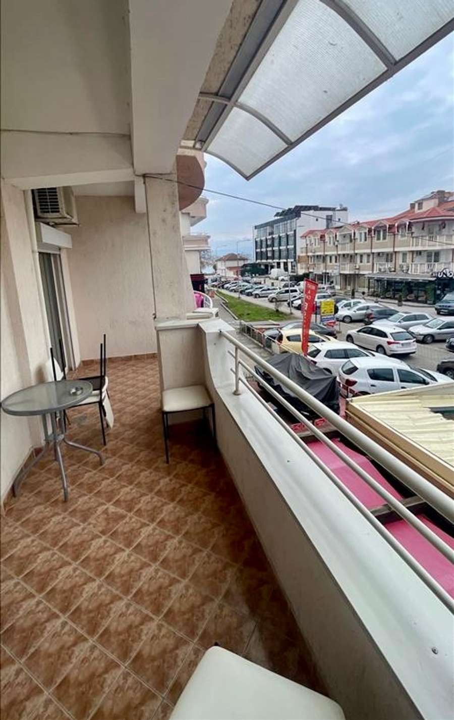 Apartament prapa Hotel Riviera - 1