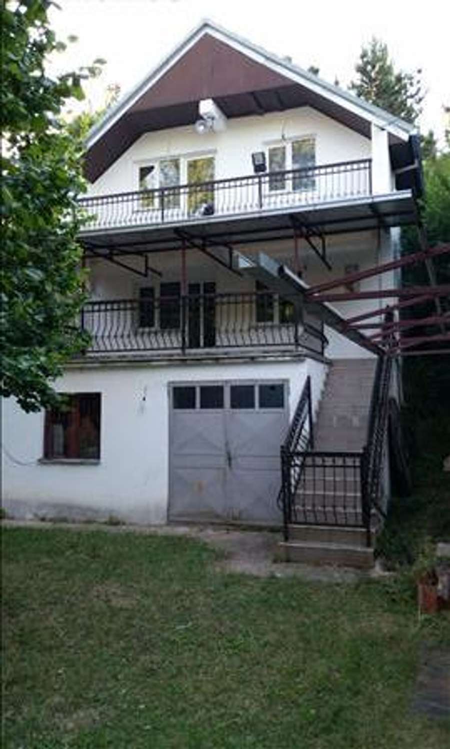 Shtëpi në një Lokacion Atraktiv - 1