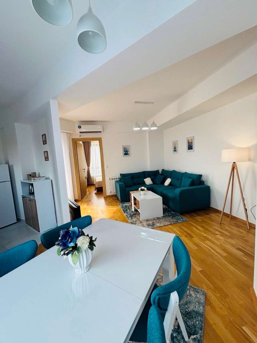 Apartament në Qendër - 1