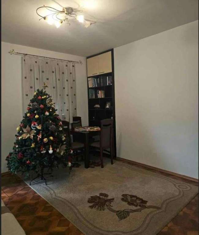 Apartament në Qendër pranë Fabrikës së Duhanit - 3