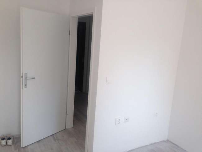 Empty Apartment in Debar Maalo - 3