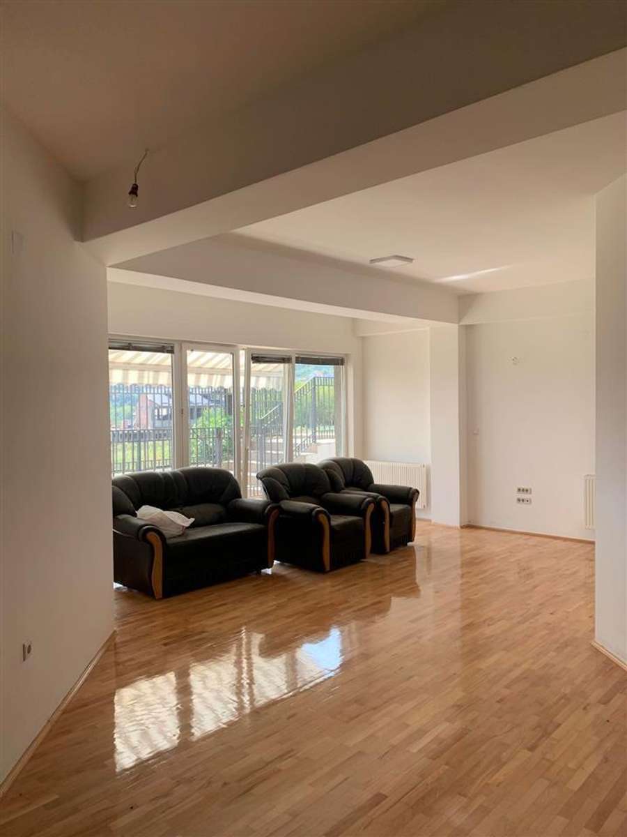 Apartament në Sopiste - pranë Bashkisë - 1