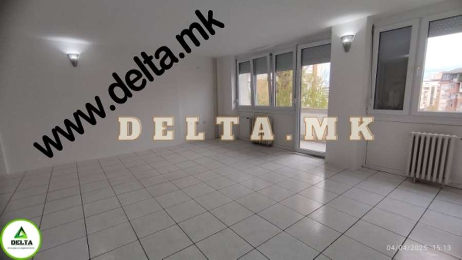 For rent empty three-bedroom apartment in the Center - 1