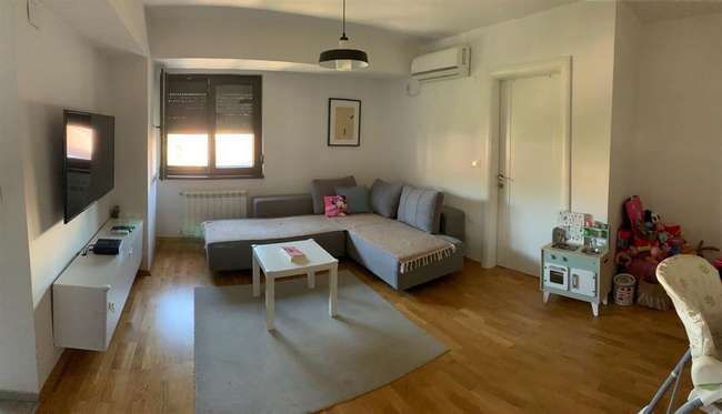 Shitet apartament me dy dhoma në një ndërtesë më të re - 2
