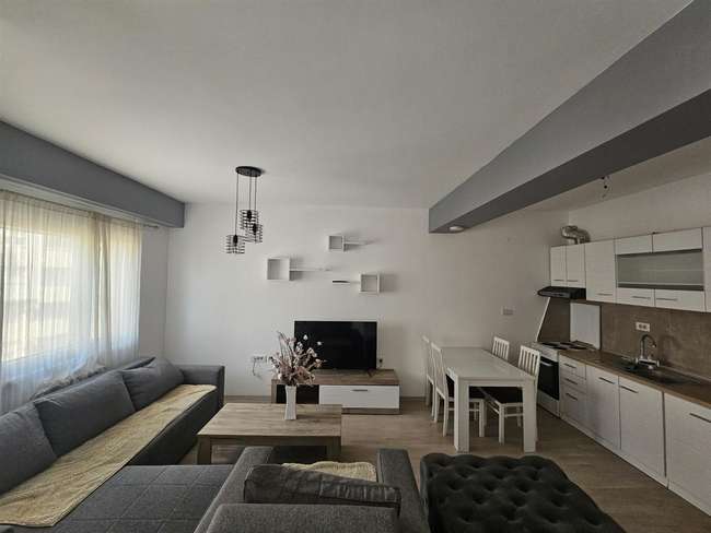 Apartament me dy dhoma gjumi përballë Kolegjit Amerikan - 3
