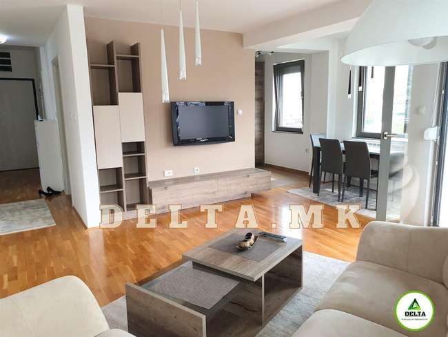 Се изнајмува нов трособен стан во Центар image