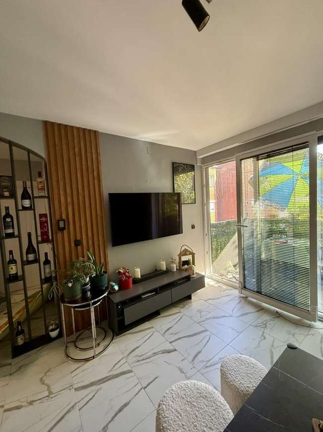 Apartament i Rinuar Plotësisht në Hrom - 2
