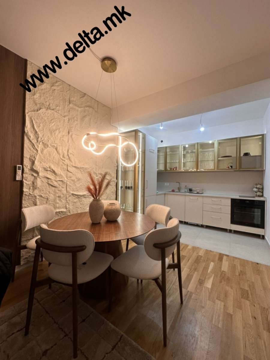 Luxuriously Furnished Three-Bedroom Apartment in Avtokomanda - 1
