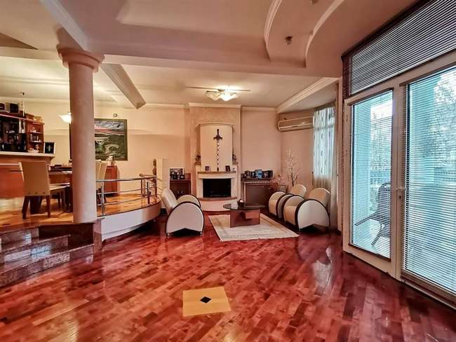 Се продава пространа семејна куќа во Козле image