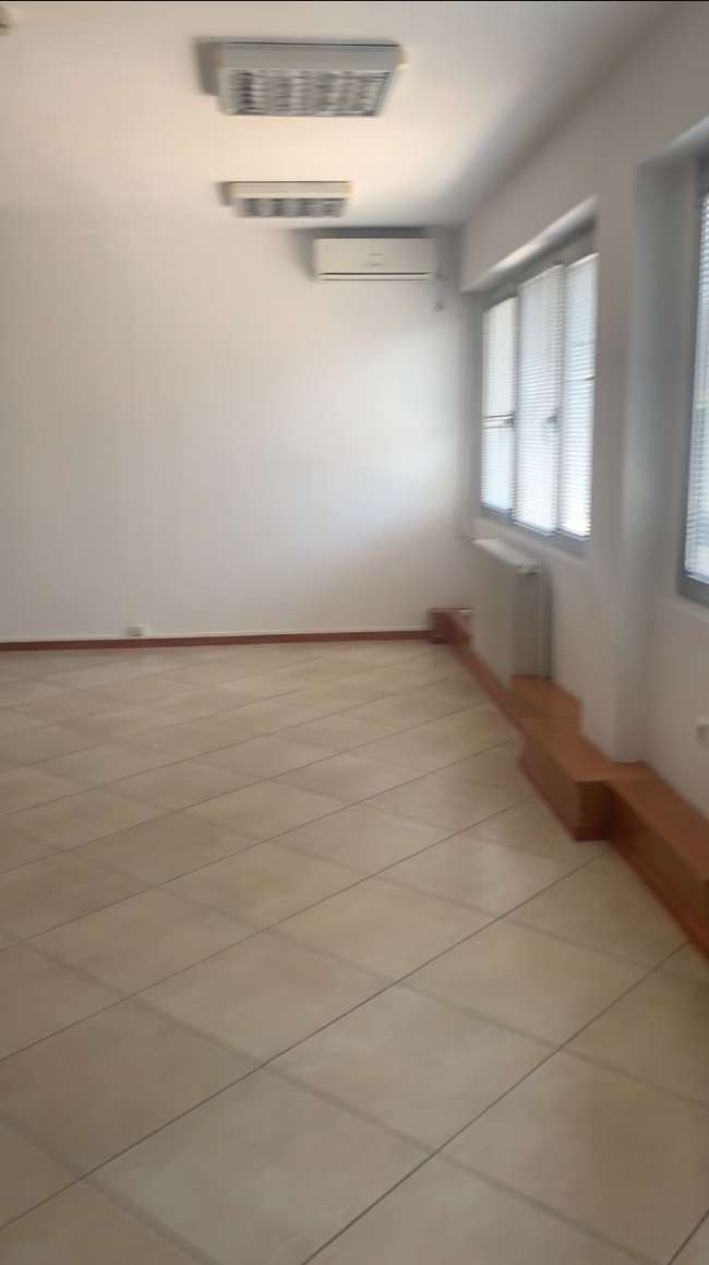 REPRESENTATIVE OFFICE SPACE IN THE CENTER - 3