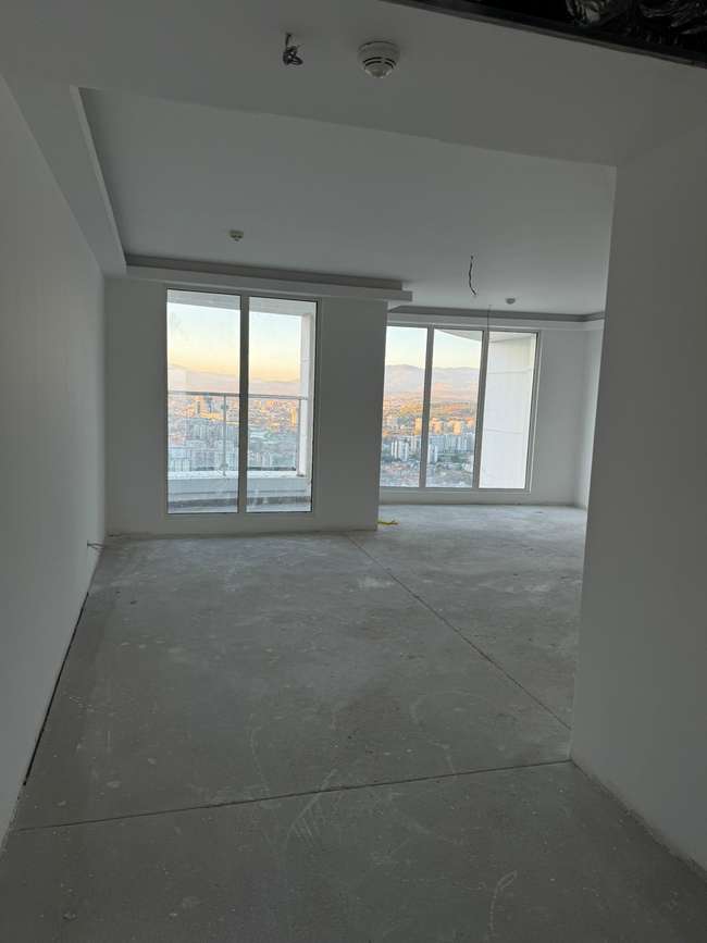 FOR RENT OFFICE SPACE/PENTHOUSE ON THE 40TH FLOOR - 2