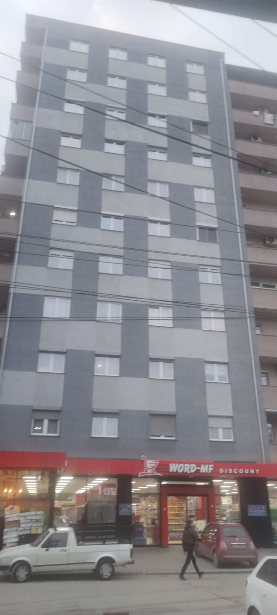 Apartament me 3 Dhoma Gjummi në Çair - 1