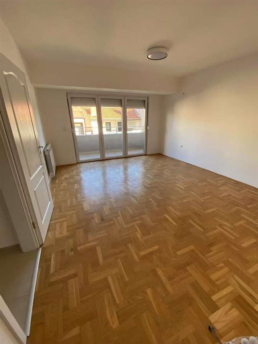 Apartament në Debar Maalo - 1